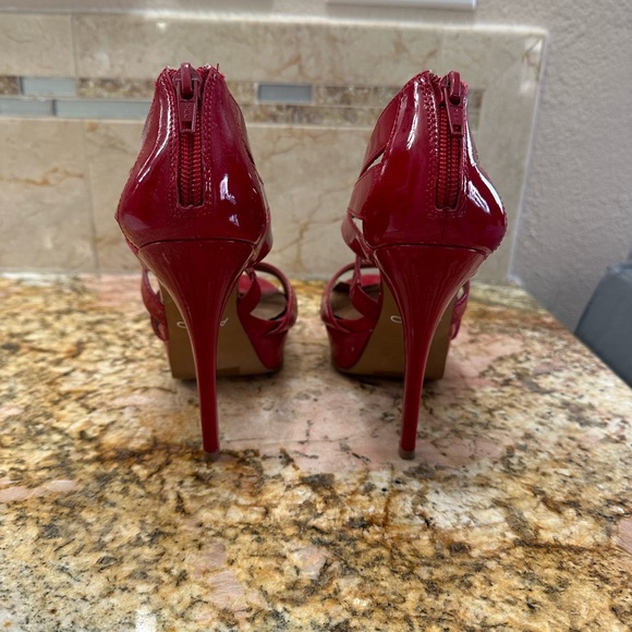 Sexy Aldo red pumps, size 38 - Picture 3 of 4